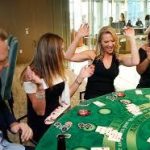 Menyelenggarakan Malam Poker di Rumah